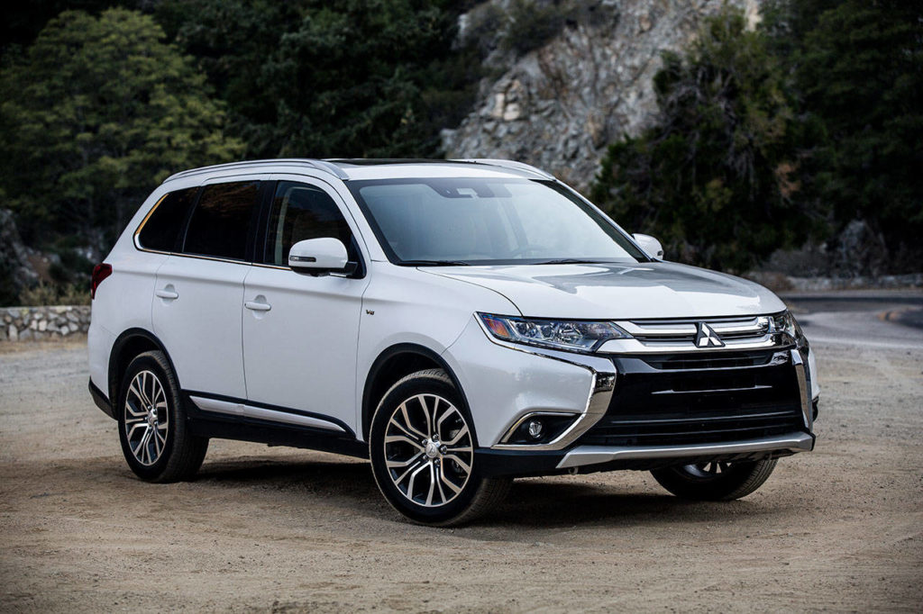The 2018 Mitsubishi Outlander midsize SUV has with three rows of seats accommodating up to seven passengers. (Manufacturer photo)
