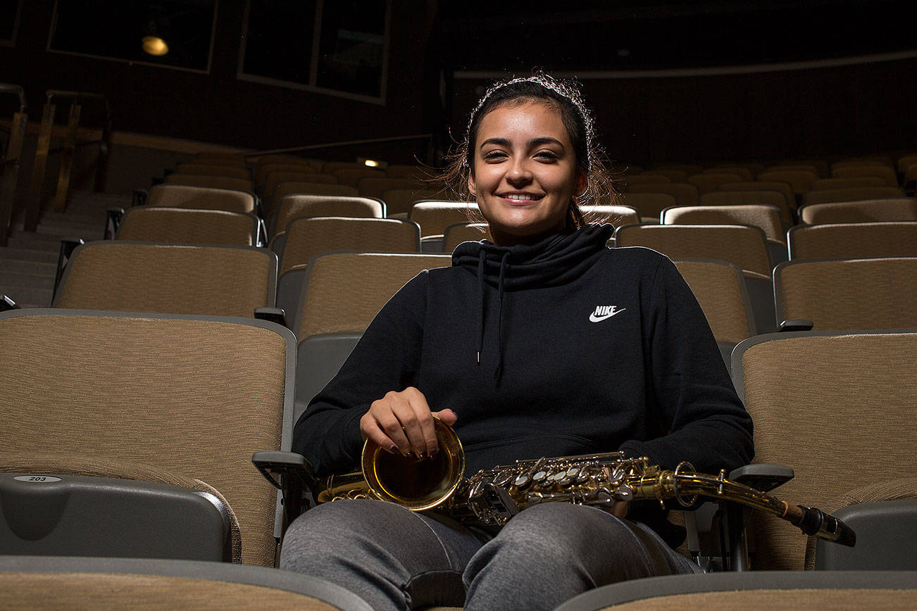 Lynnwood High’s Venecia Lucio in tune with helping out