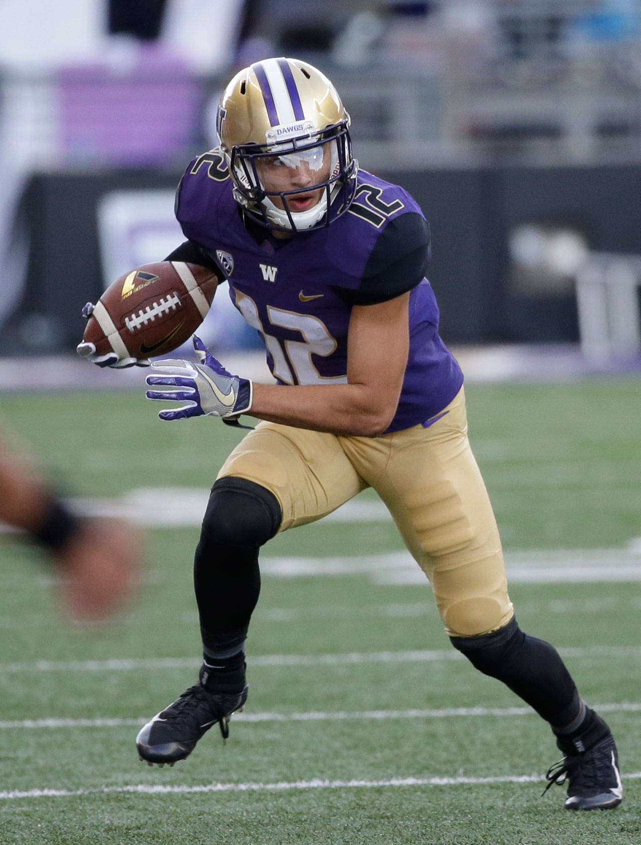 Washington’s Aaron Fuller in action during a game against Oregon State on Oct. 22, 2016, in Seattle. (AP Photo/Elaine Thompson)