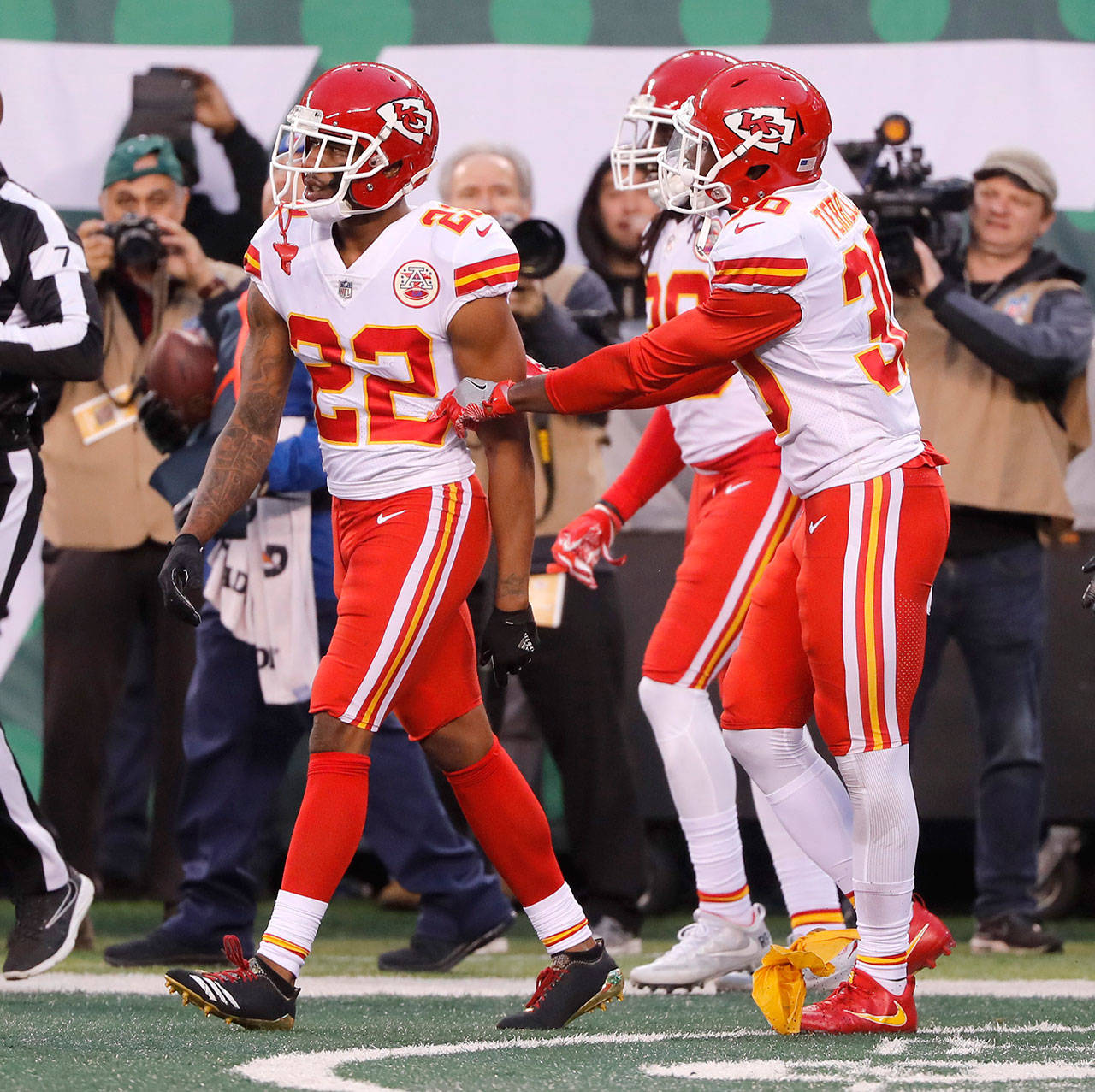 NFL’s Chiefs suspend former Husky cornerback Marcus Peters