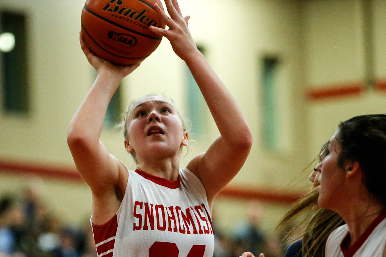 Snohomish girls rally past Glacier Peak 42-41