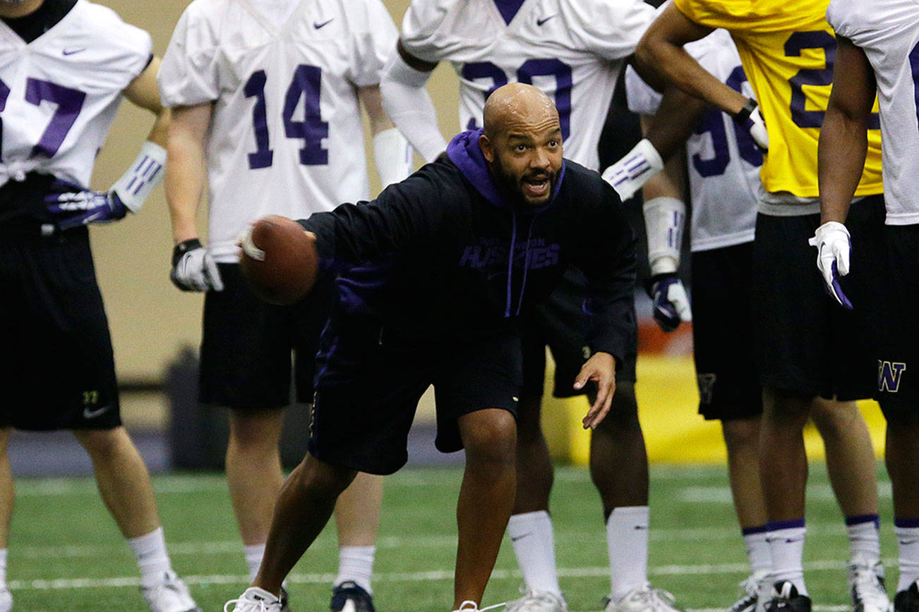 Report: Huskies promote Lake to defensive coordinator