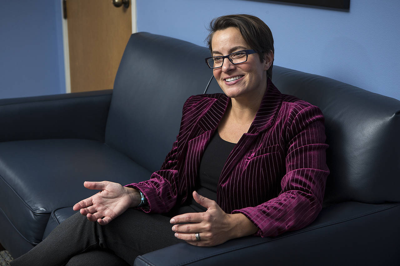 Everett Mayor Cassie Franklin talks in her office on Jan. 18. (Ian Terry / Herald file photo)