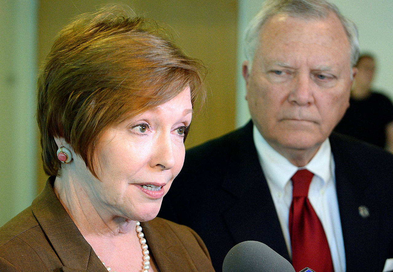 Brenda Fitzgerald (left) has resigned as the director of the Centers for Disease Control and Prevention. (AP Photo/David Tulis, File)