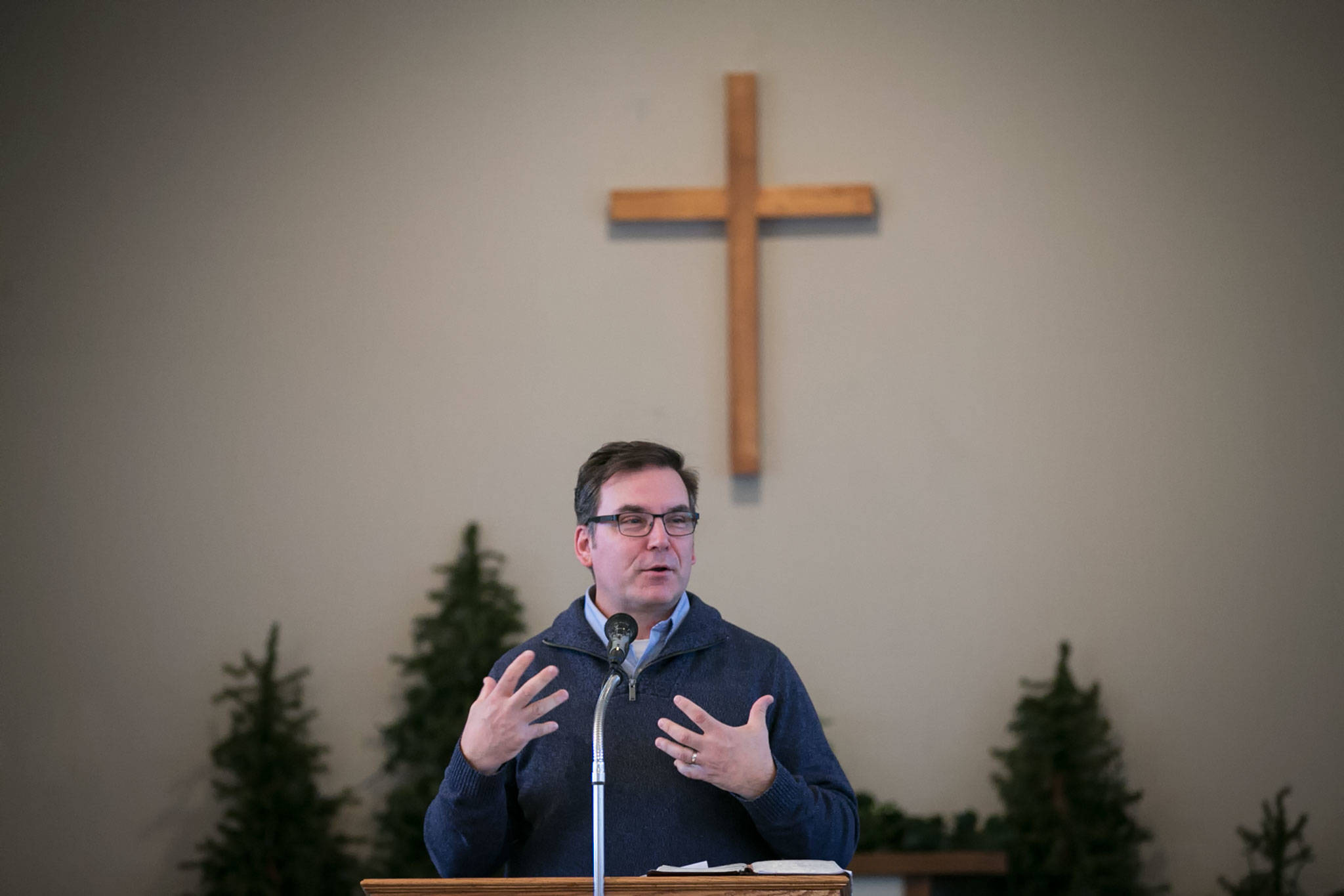 Rev. Mark Kohls delivers his sermon Sunday morning at North Creek Country Church on January 21, 2018. (Kevin Clark / The Daily Herald)