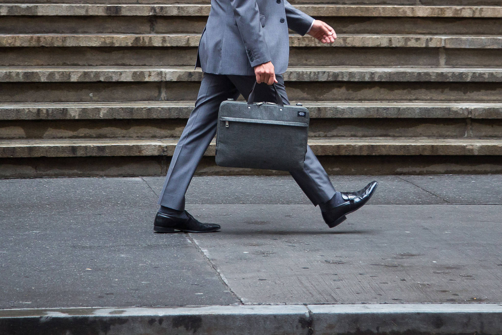 US CEOs earn 140 times more than the typical worker
