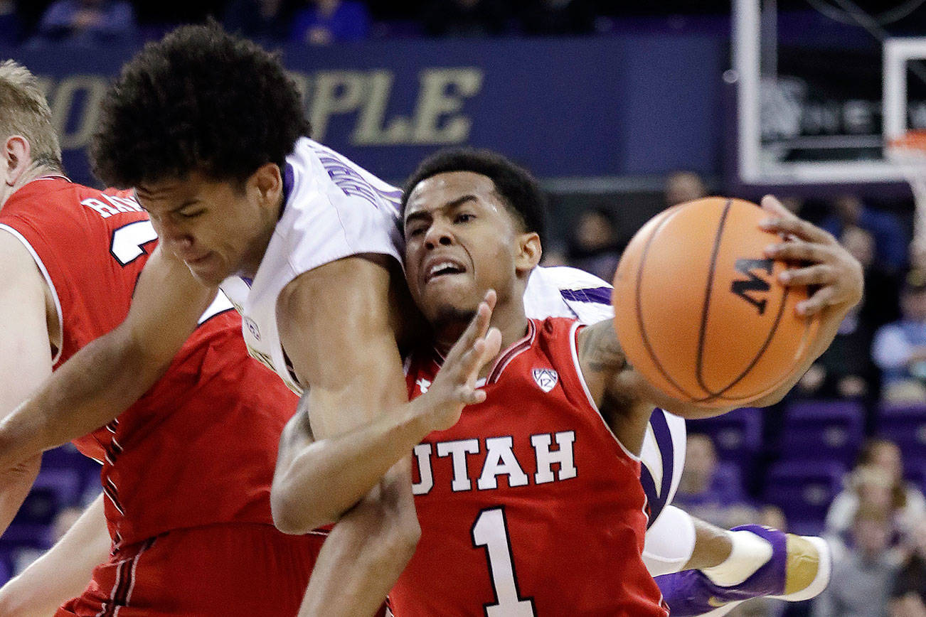 UW blows first-half lead, falls to Utah for 3rd straight loss