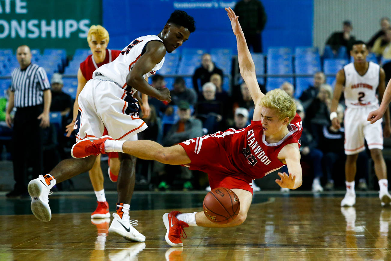 Stanwood boys eliminated from 3A Hardwood Classic