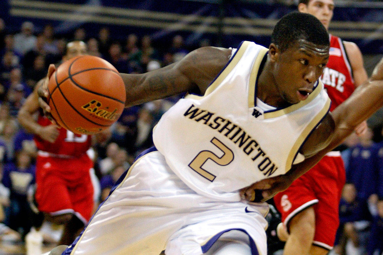 Art Thiel: Robinson joins long tradition at Washingon
