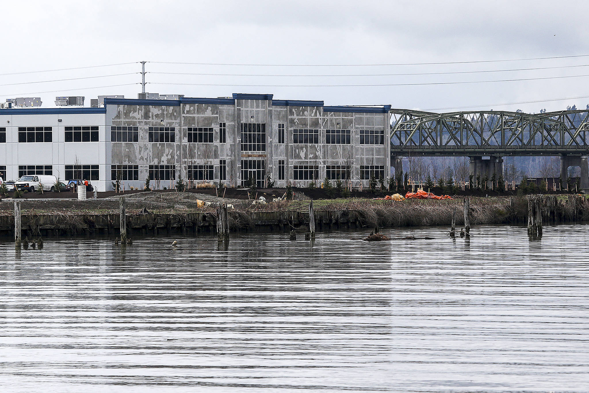 Located on the banks of the Snohomish River, Everett’s Riverside Business Park will soon house an aerospace supplier facility and a distribution center for Federal Express. (Ian Terry / The Herald)