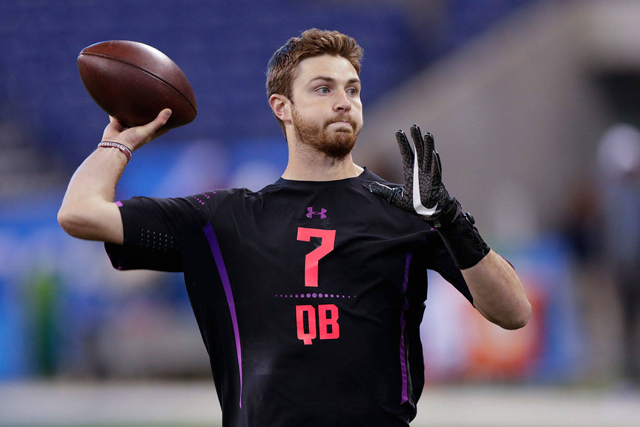 WSU’s Falk honors Hilinski at combine