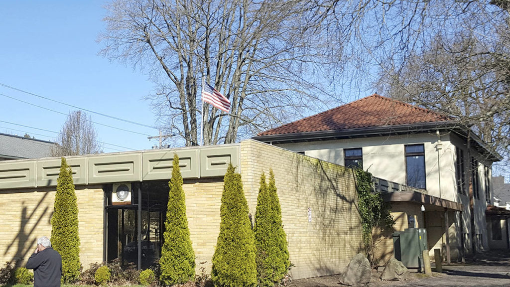 The city of Snohomish is looking at a plan to demolish the 1968 annex on the Carnegie library building to restore the structure’s historic look and create a park. The building at 105 Cedar was built in 1910. (Noah Haglund / The Herald)
