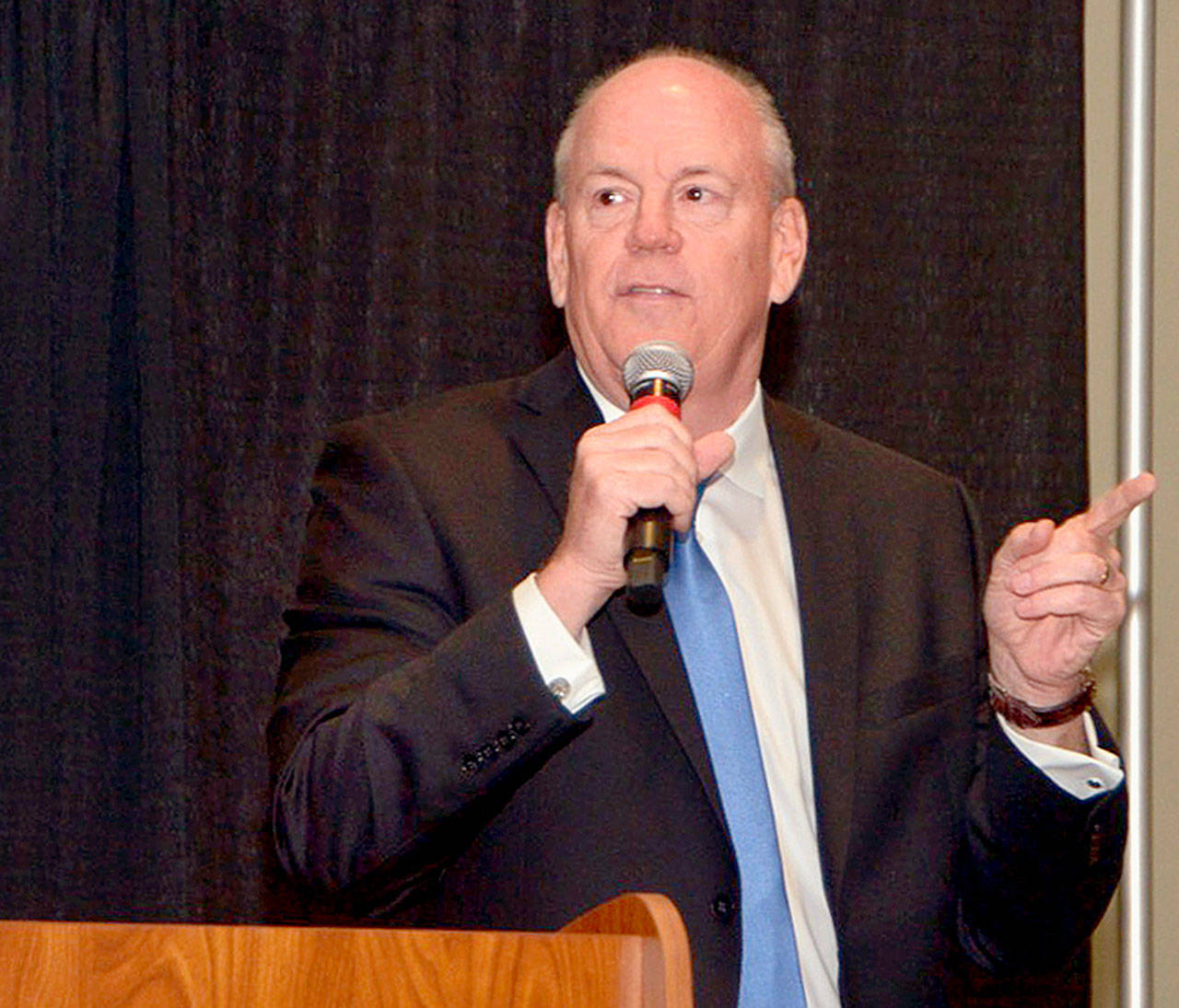 Jamie Winship, a former police officer who has worked in ministry in high-conflict areas, was keynote speaker at the YMCA’s annual Good Friday Community Prayer Breakfast. (Mike Dunn photo)