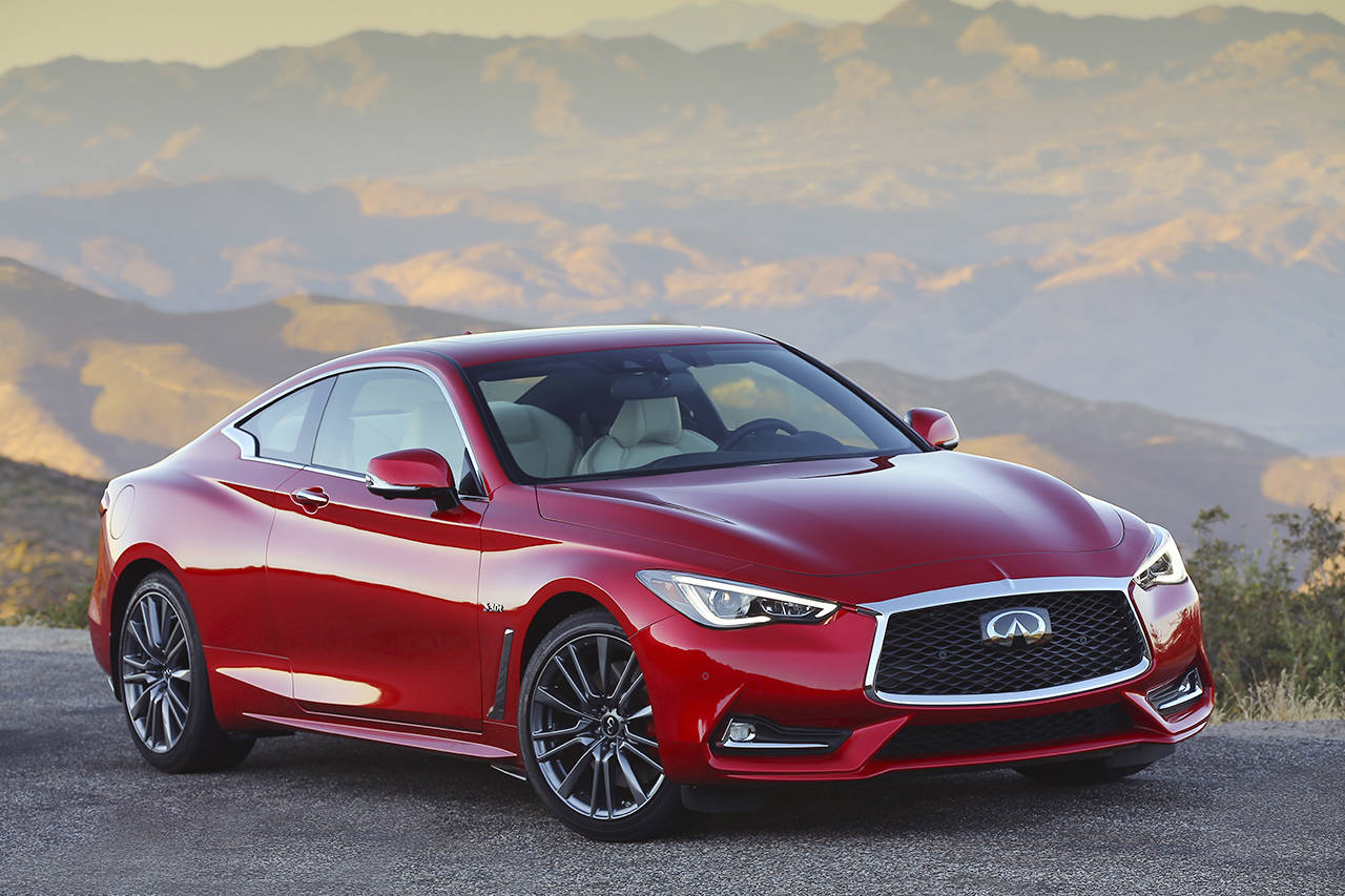 Exterior styling of the 2018 Infiniti Q60 sports coupe is a blend of elegance and muscularity. (Manufacturer photo)