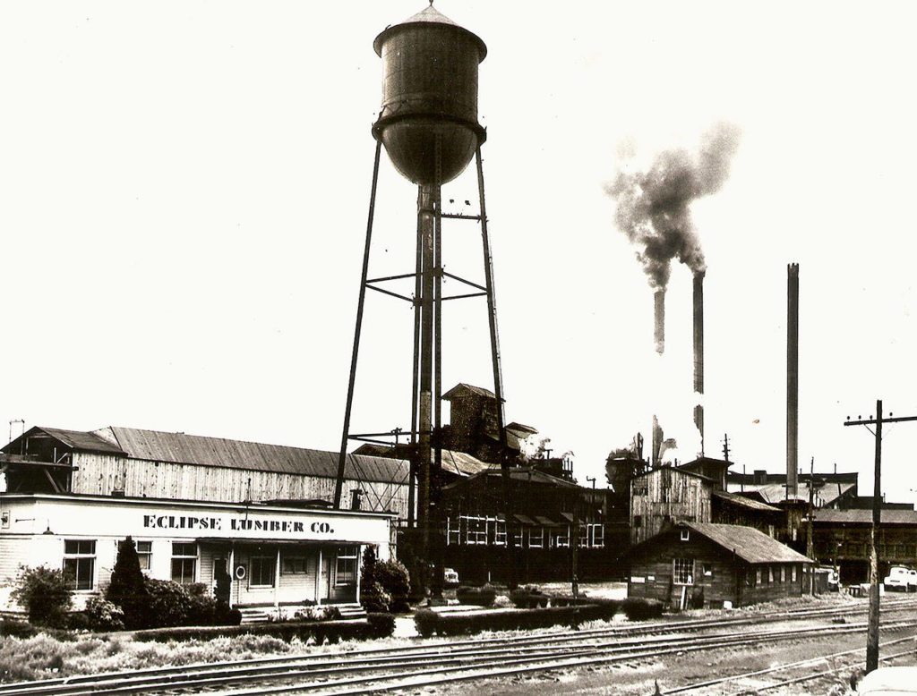 The Eclipse Mill, an Everett lumber mill that burned down in 1962, was located along the Snohomish River near 36th Street. (Courtesy Historic Everett)
