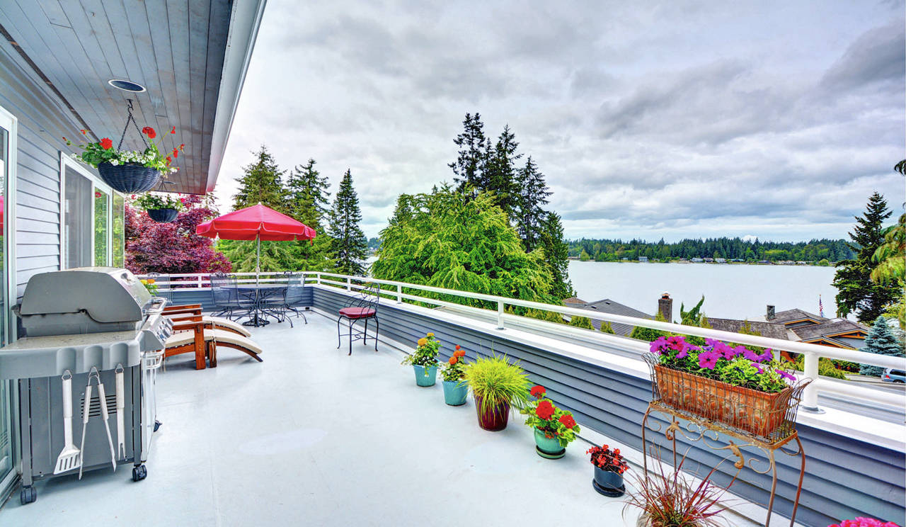 Stunning home with sweeping views