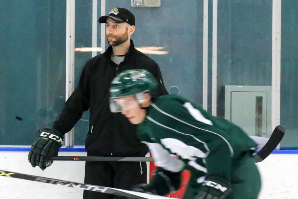 Mitch Love, (left) former Everett Silvertips assistant coach, during practice in 2015 is the new Saskatoon Blades’ head coach. (Kevin Clark / The Herald)
