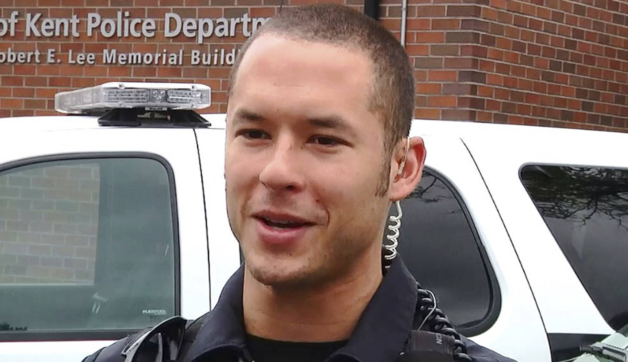 3 teens arrested after police officer killed in car chase