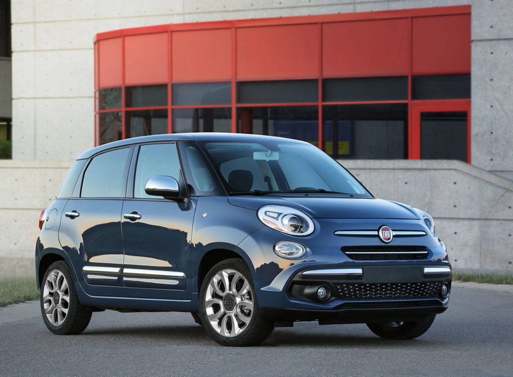 For 2018 the Fiat 500L has new front and rear fascia design, and new bodyside molding design. (Manufacturer photo)
