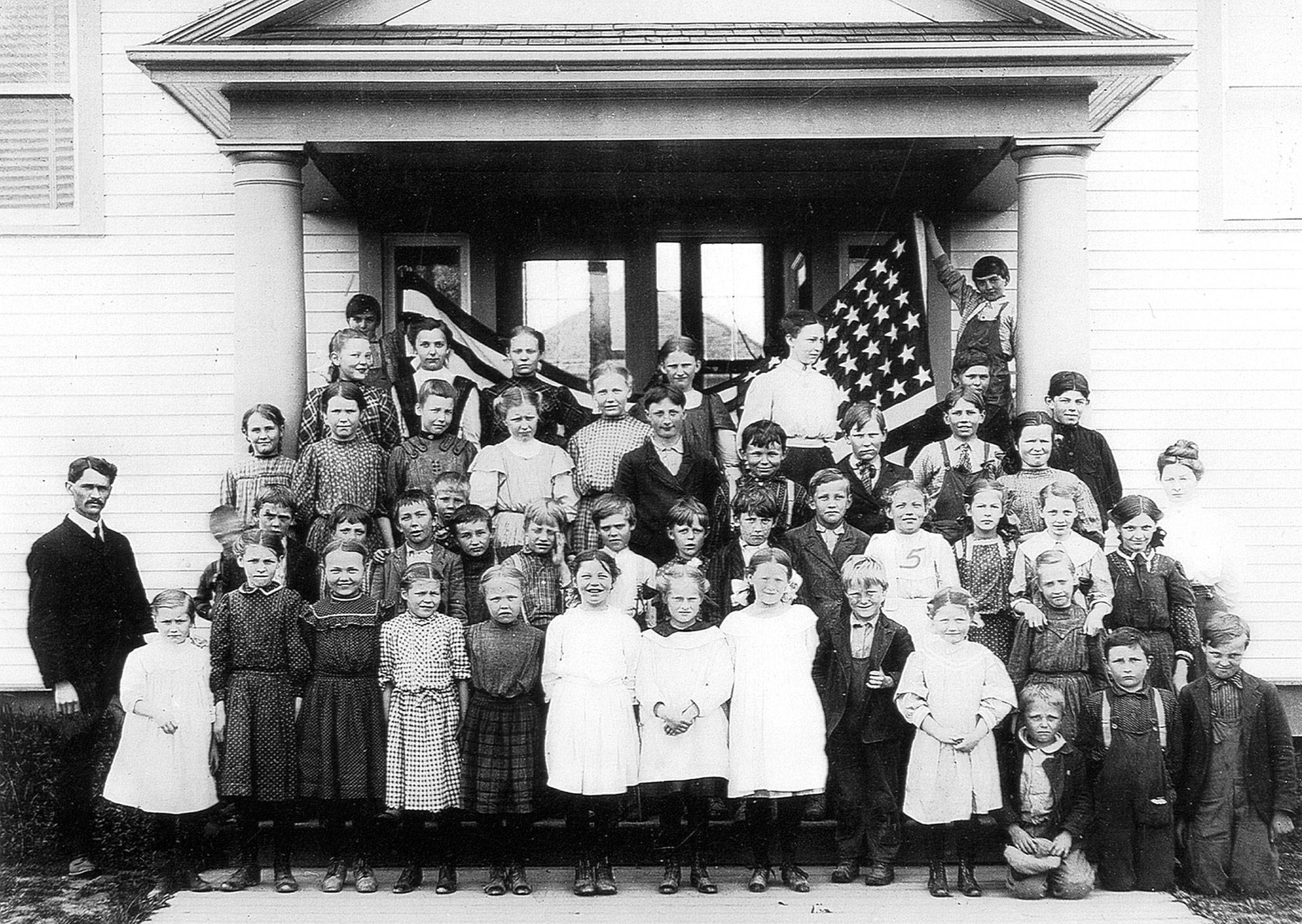 The Silvana School and its pupils in 1908. (Courtesy of Robin Monson Sather. Published in “Early Stillaguamish Valley Schools” by the Stillaguamish Valley Genealogical Society)