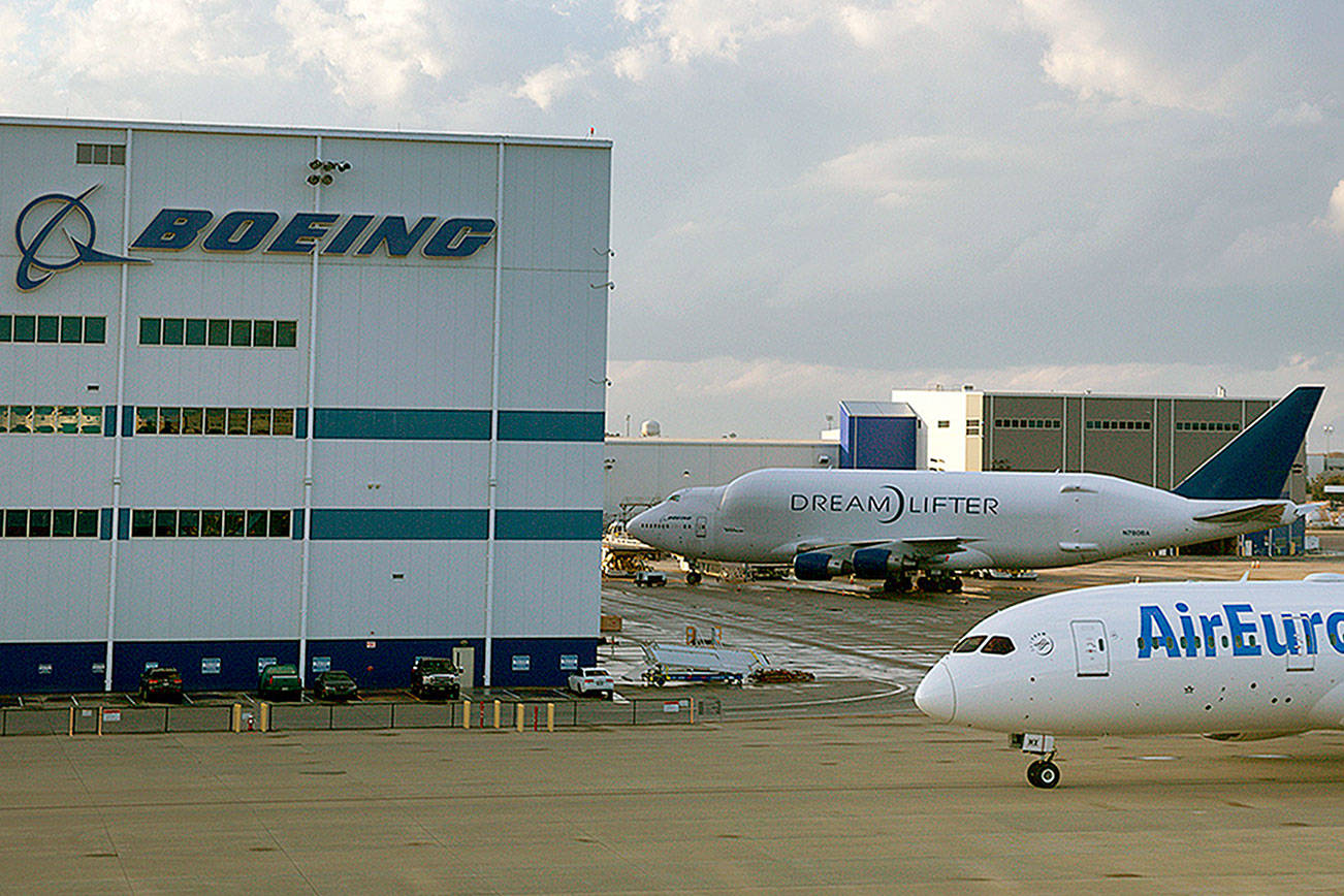 As big hurricane nears, Boeing will suspend assembly in SC