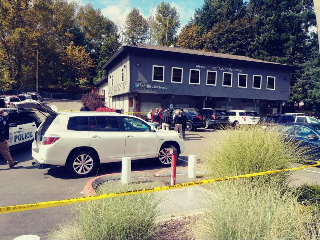 Police also blocked off the Alyssa Burnett Adult Life Center. (Aaron Kunkler / Bothell-Kenmore Reporter)
