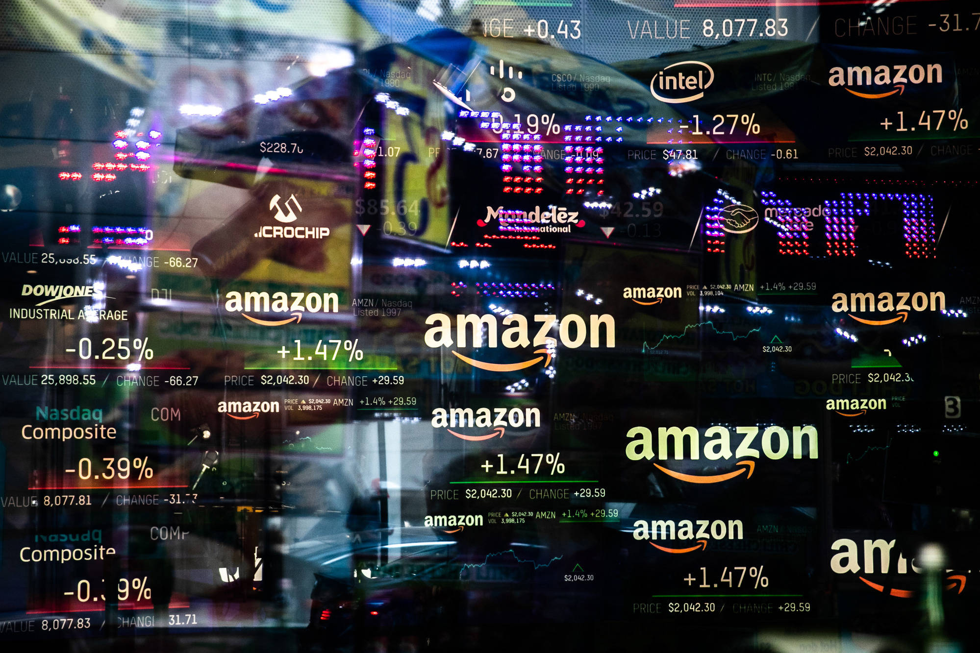 Amazon investigates report that employees leaked data for bribes