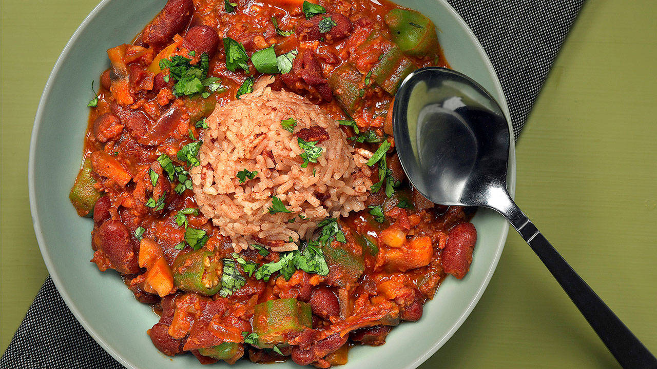 This red bean and chorizo stew tastes great topped with a scoop of red rice. Okra gives the stew additional texture. (Terrence Antonio James / Chicago Tribune)