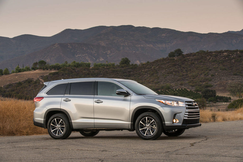 The 2018 Toyota Highlander midsize SUV is offered in six trim levels, with front-wheel or all-wheel drive available on all versions. (Manufacturer photo)
