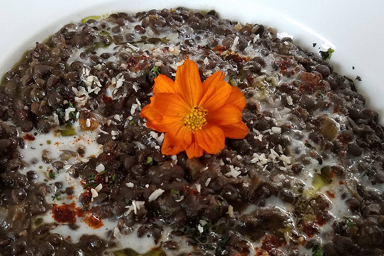 Vegan restaurant in Mukilteo appeals to meat-eaters, too