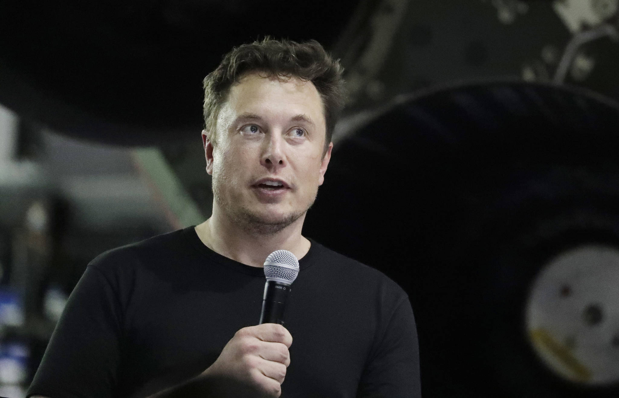 SEC seeks to oust Tesla CEO Elon Musk over go-private tweet