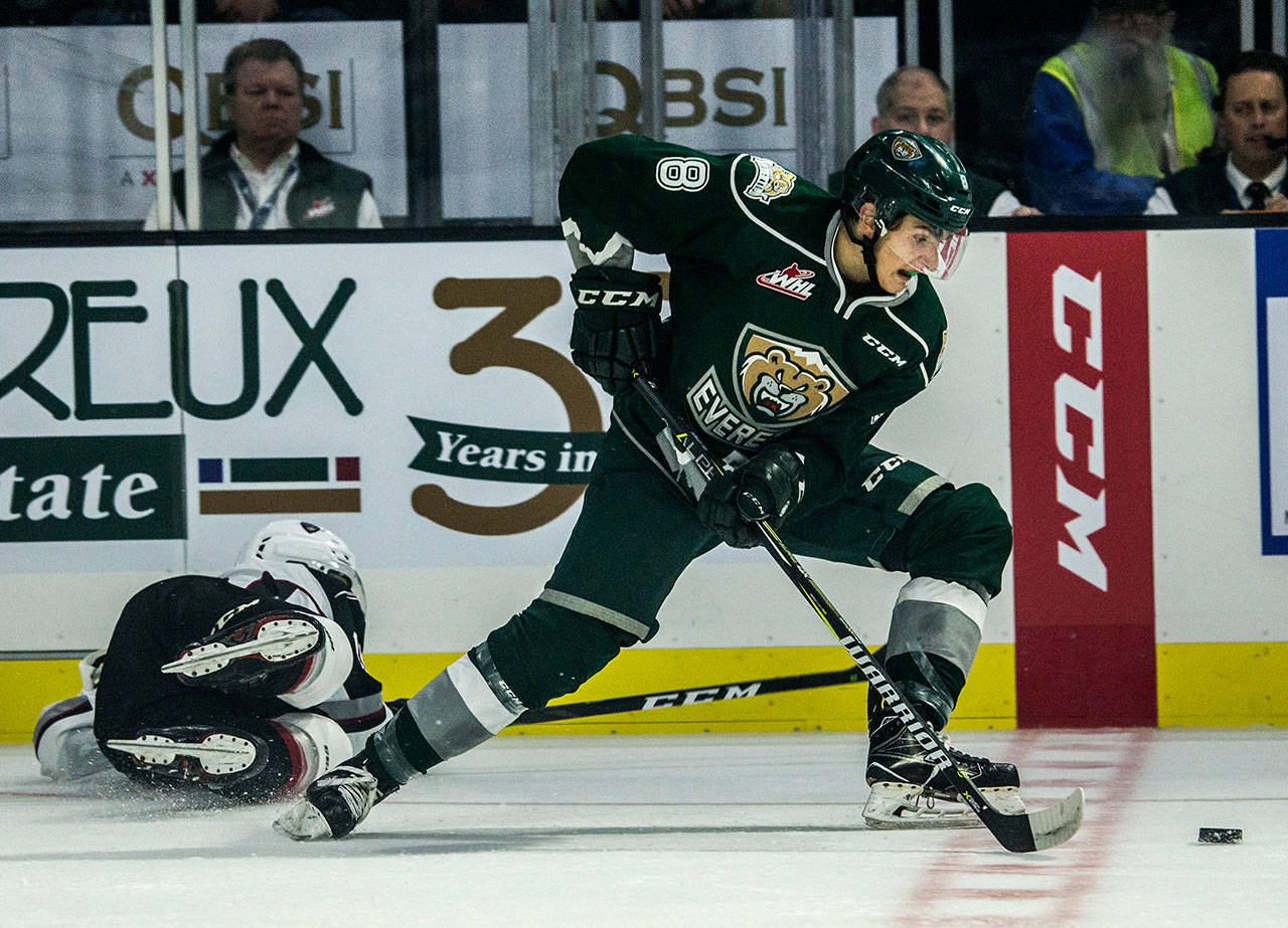 Silvertips’ Ronan Seeley escapes a hit during the game against the Vancouver Giants on Sept. 22, 2018 in Everett, Wa. (Olivia Vanni / The Herald)
