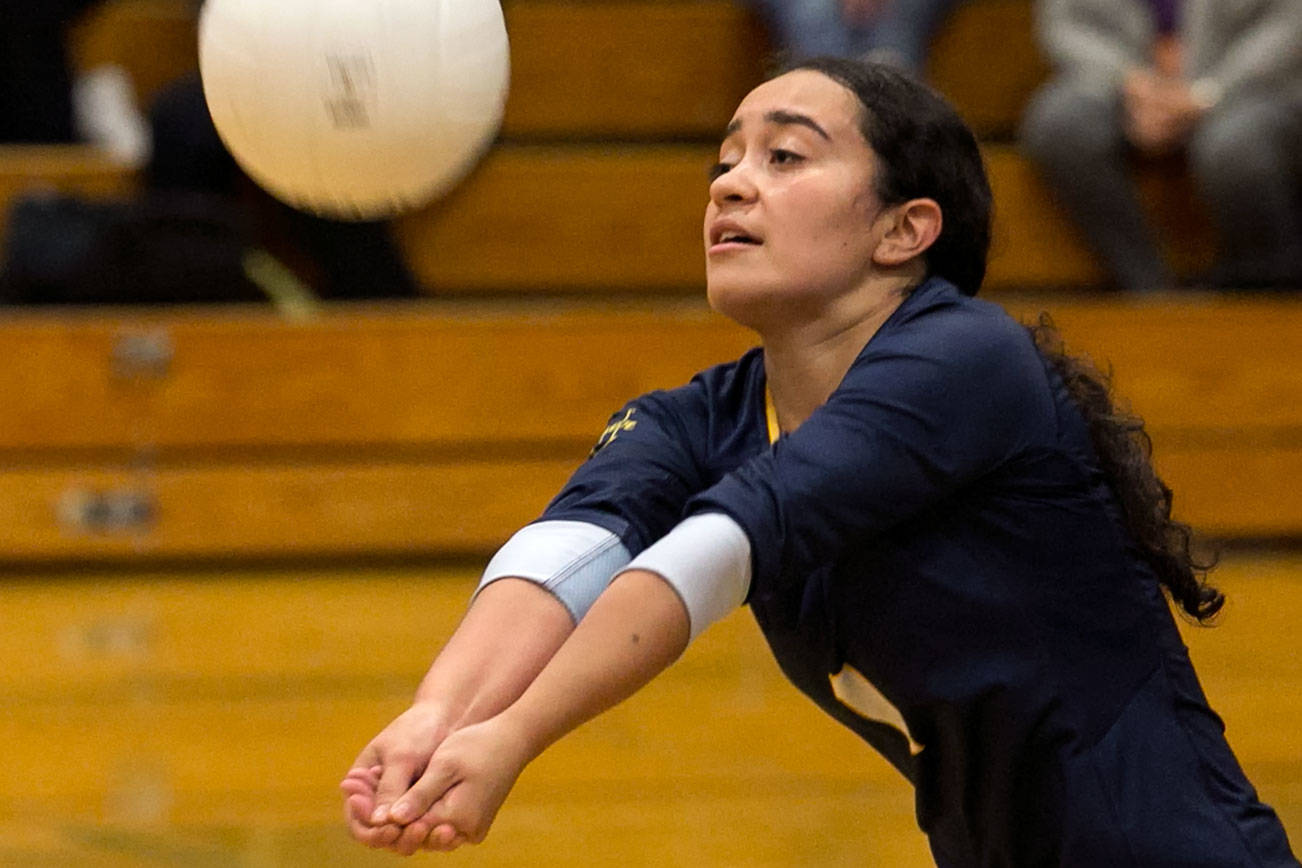 5 Things to Know with Mariner volleyball player Jaleena Valle