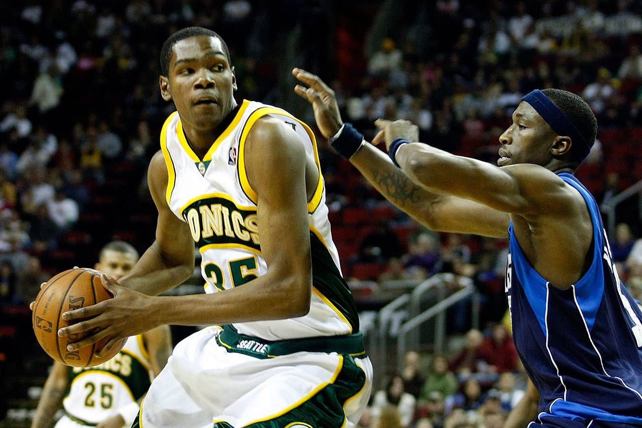 Kevin Durant: Rookie of the Year with Seattle SuperSonics photos