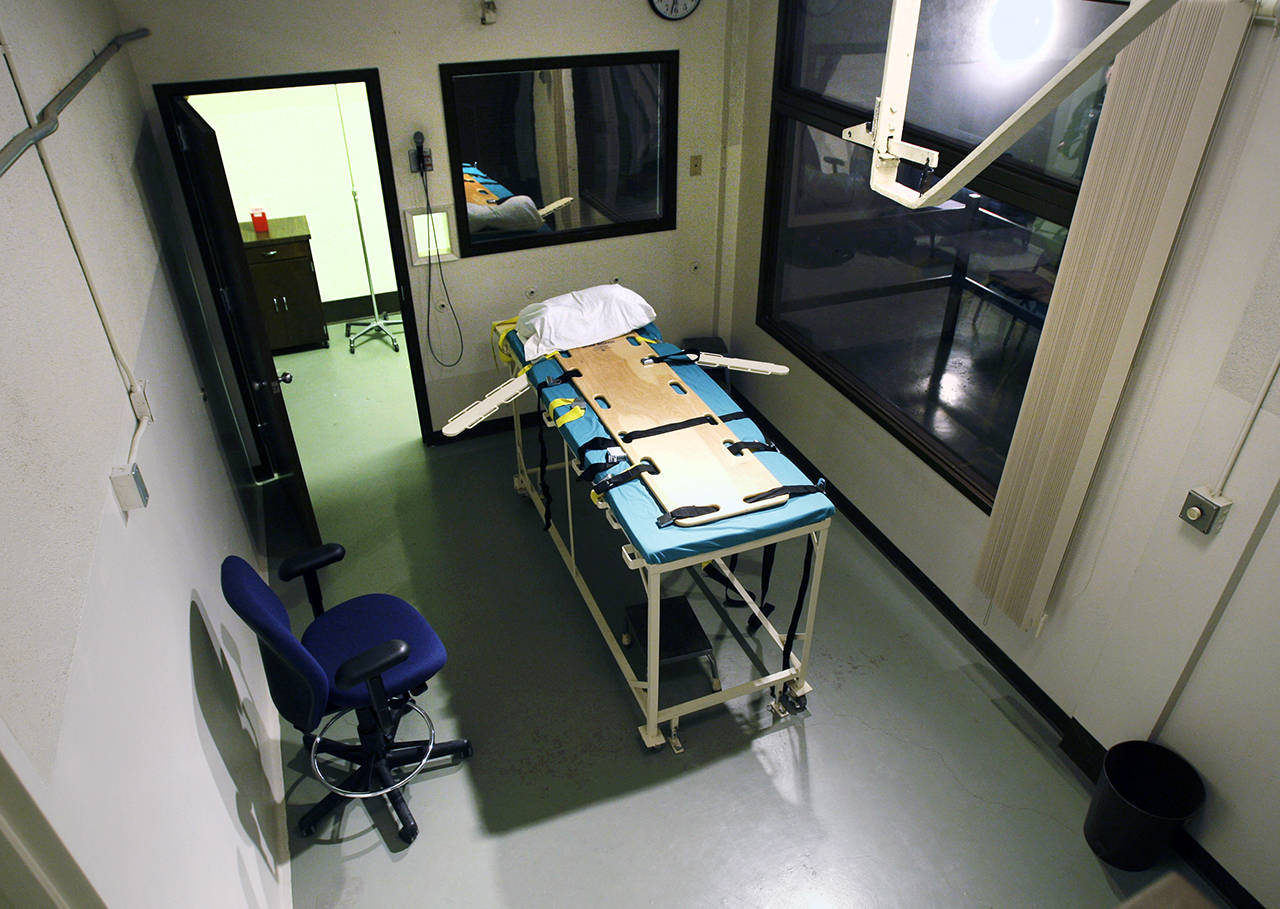 In this 2008 photo, the execution chamber at the Washington State Penitentiary is shown with the witness gallery behind glass at right, in Walla Walla. (AP Photo/Ted S. Warren, File)