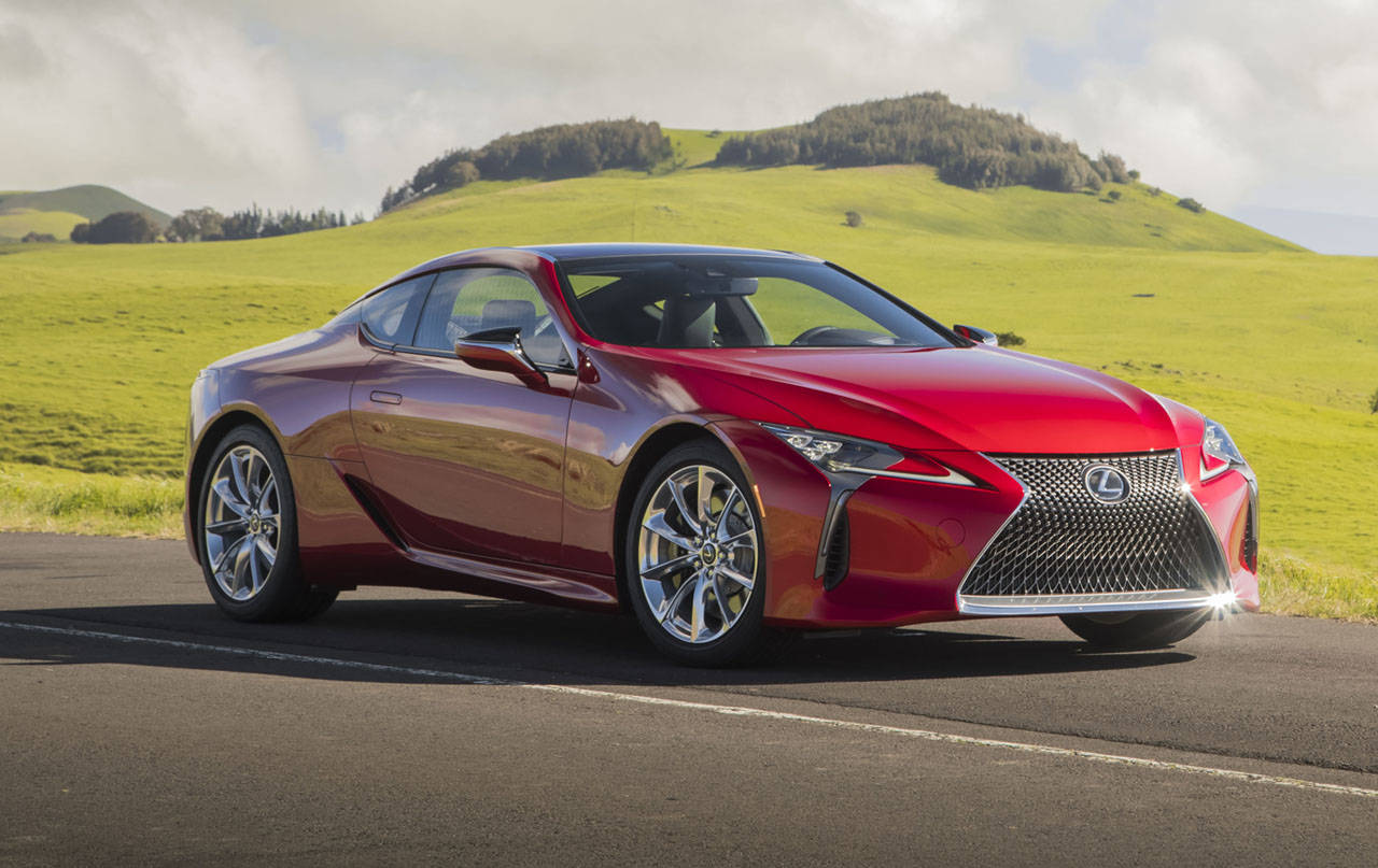 Lexus LC 500h: charms with its speed and looks