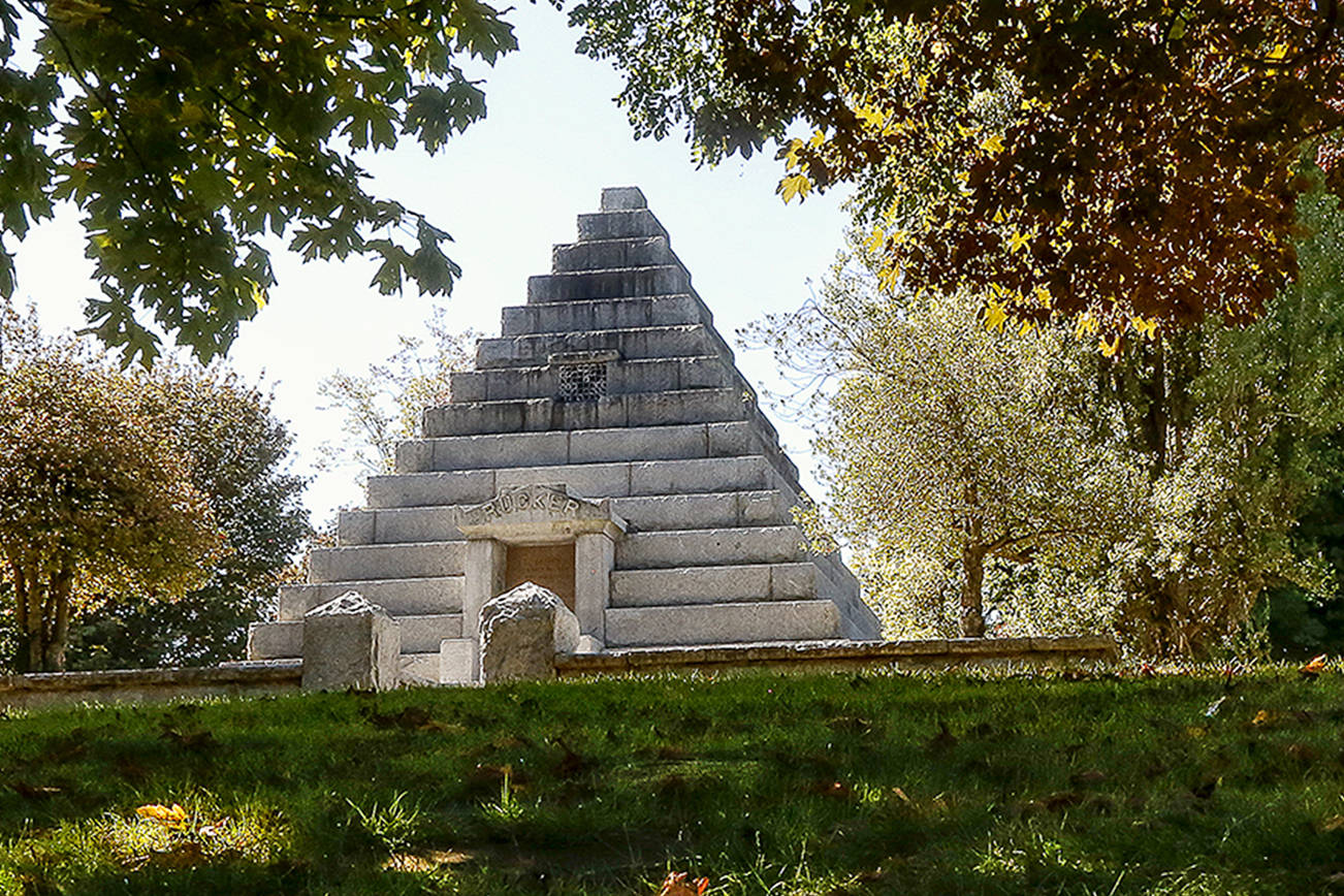 Rucker tomb The giant granite wonder of Everett