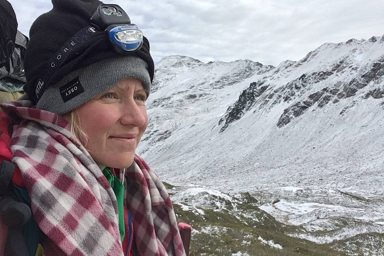 Helicopter rescues hiker near Glacier Peak after snowstorm