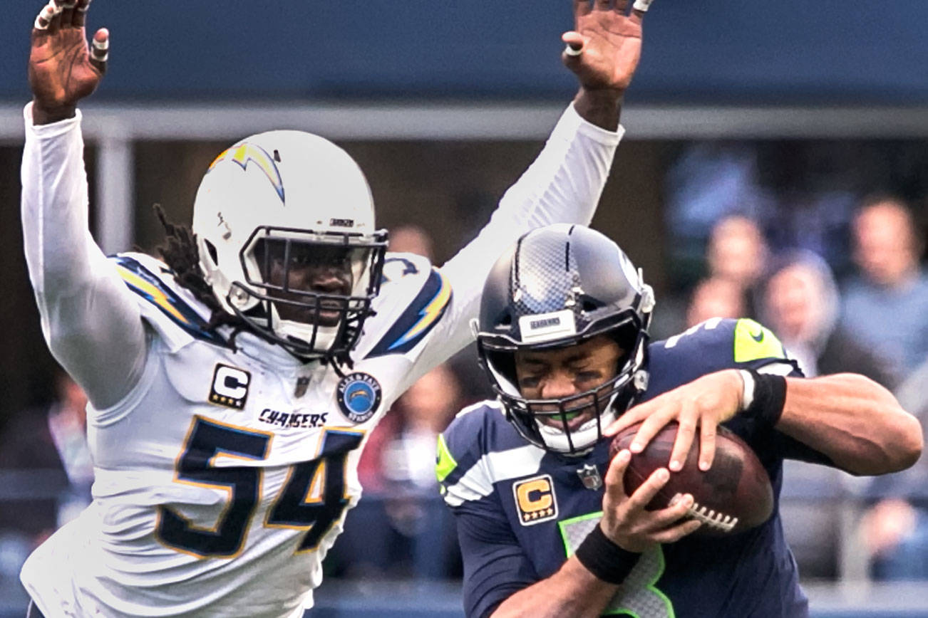 Chargers hold off Wilson and the Seahawks, 25-17