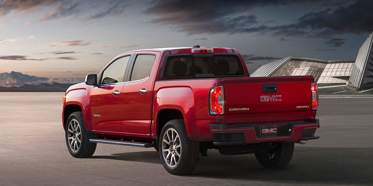 Extended cab models of the 2019 GMC Canyon have a 6-foot-2 bed. Crew cab models also offer a 5-foot-2 bed. (Manufacturer photo)