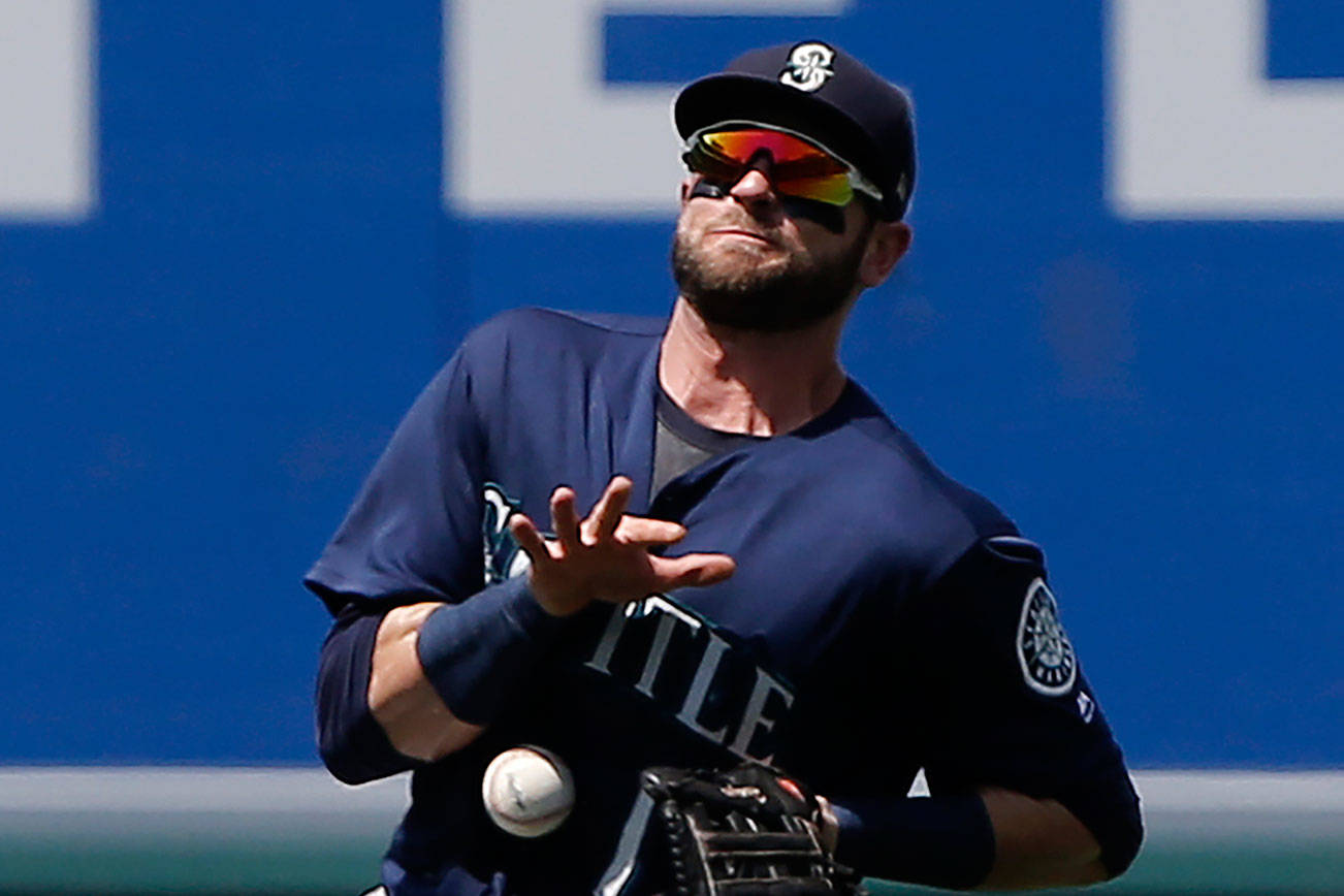 Mariners waiting on better trade offer for Haniger