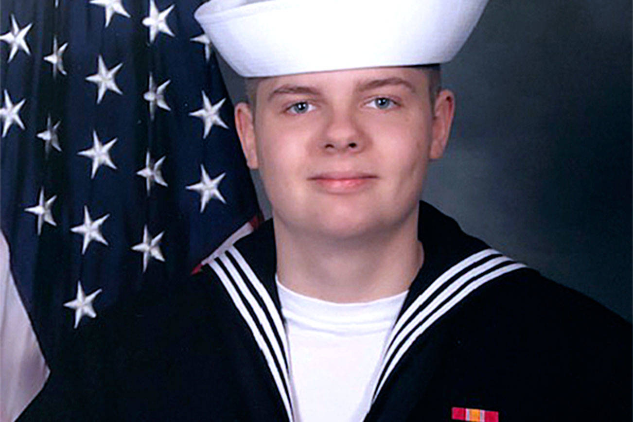 Arlington man graduates from Navy boot camp