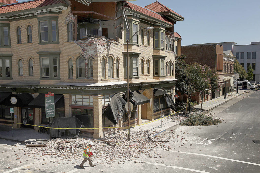 Damage in downtown Napa after a magnitude 6 earthquake struck the area in August 2014. (Rick Loomis/Los Angeles Times/TNS)
