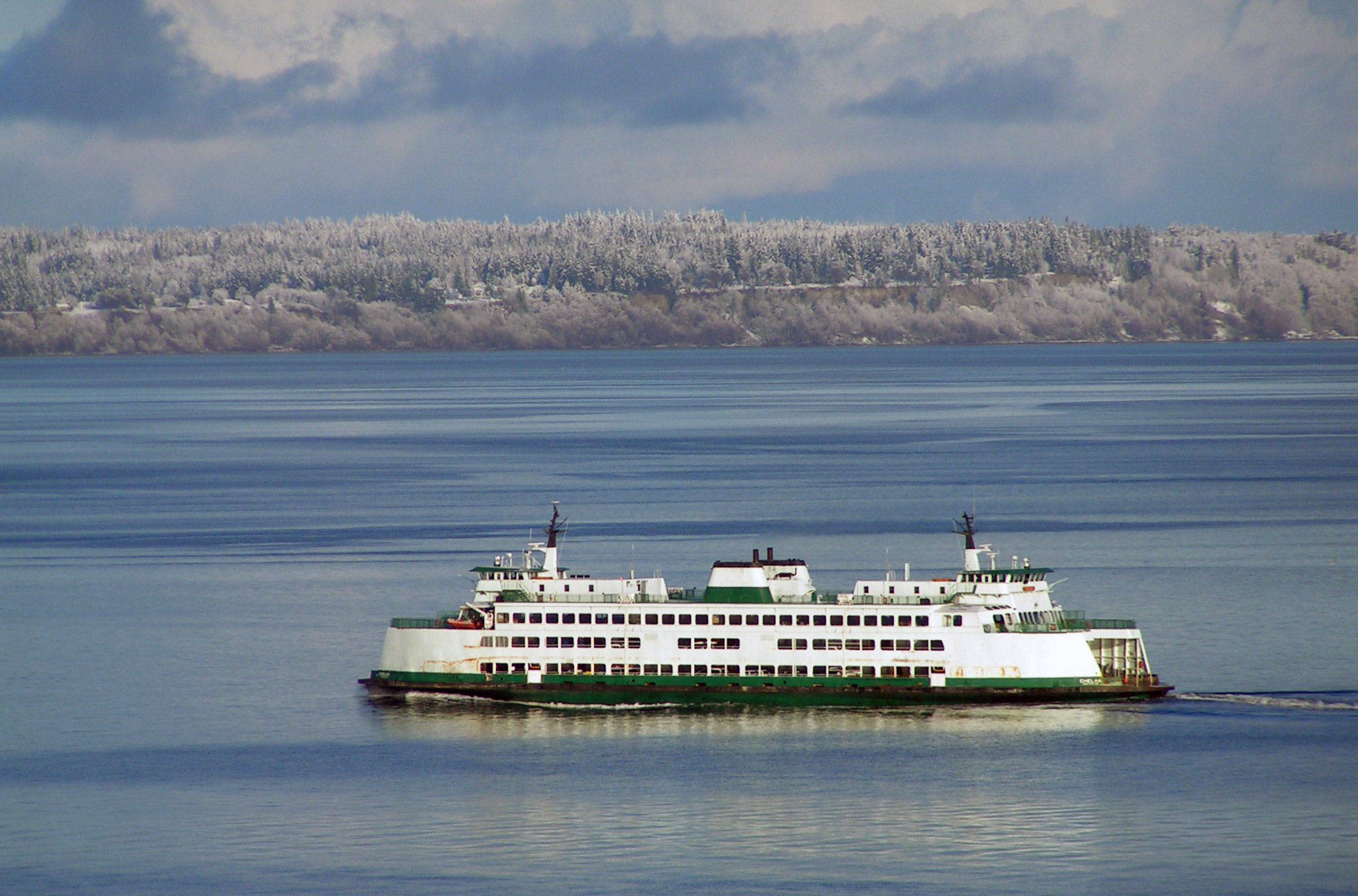 The Chelan is seen sailing on the Edmonds/Kingston route. (Washington State Department of Transportation)