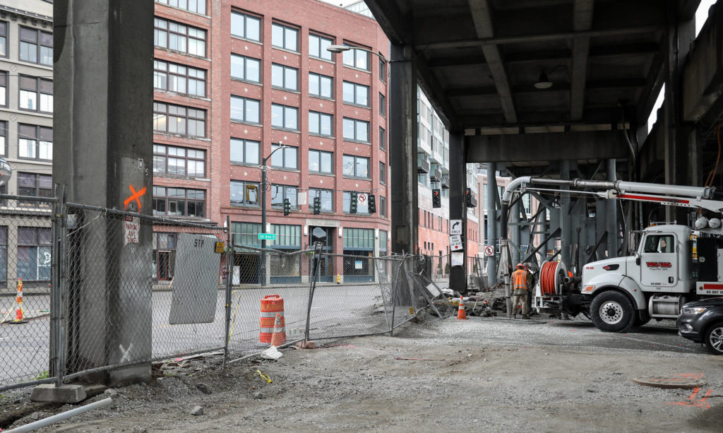 Work to replace the Alaskan Way Viaduct with the new tunnel begins January 11. Crews will start removing pieces of the viaduct near South Dearborn Street the weekend the closure begins. (Lizz Giordano / The Herald)
