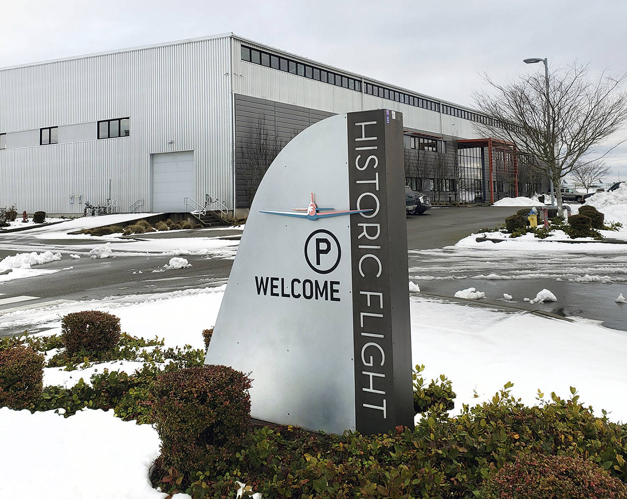 Everett Hangar (foreground) has won a series of court cases with the Historic Flight Foundation and related entities over security concerns and trespass issues. (Noah Haglund / The Herald)