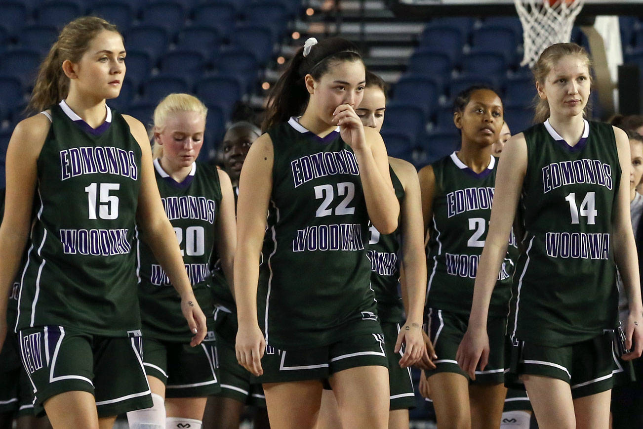 Gallery: Top-seeded Prairie knocks off Edmonds-Woodway girls 58-39