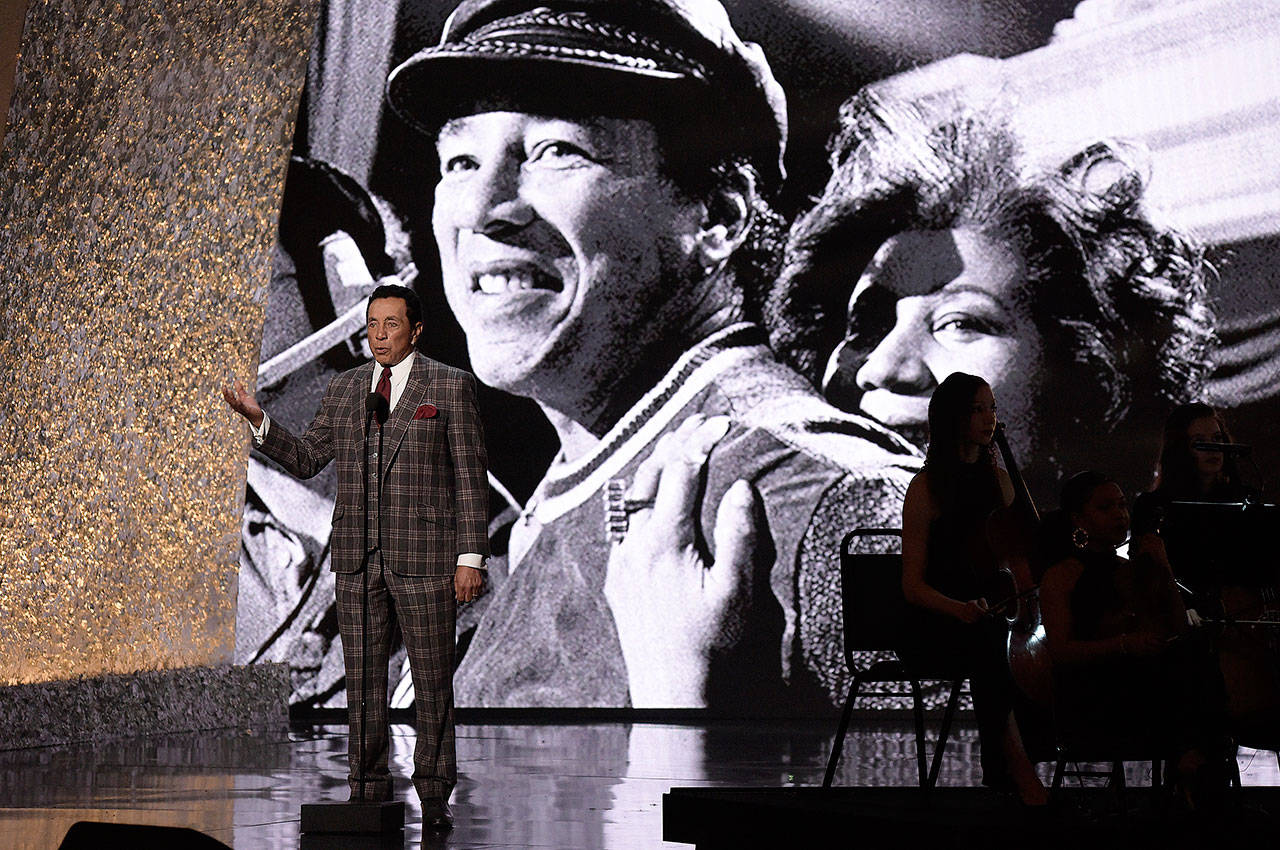 Smokey Robinson remembers Aretha Franklin at tribute concert