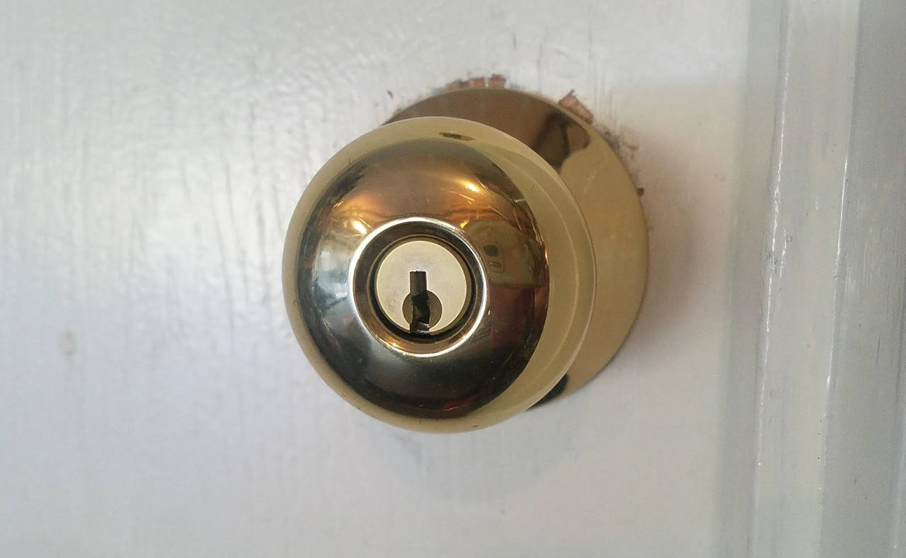 When a family returns from Hawaii to find themselves locked out of the house, their vacation is officially over. (Jennifer Bardsley)