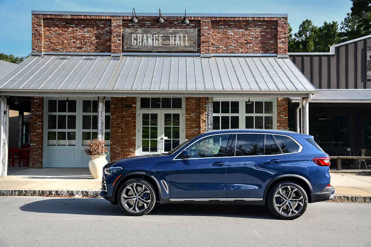 The 2019 BMW X5 has seating for five. A third row seat is available as an extra cost option, and when so equipped, the second row seats have electric fore-and-aft adjustment. (Manufacturer photo)